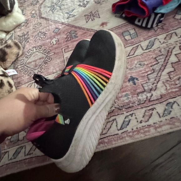 Shoes - Picture 2 of 5